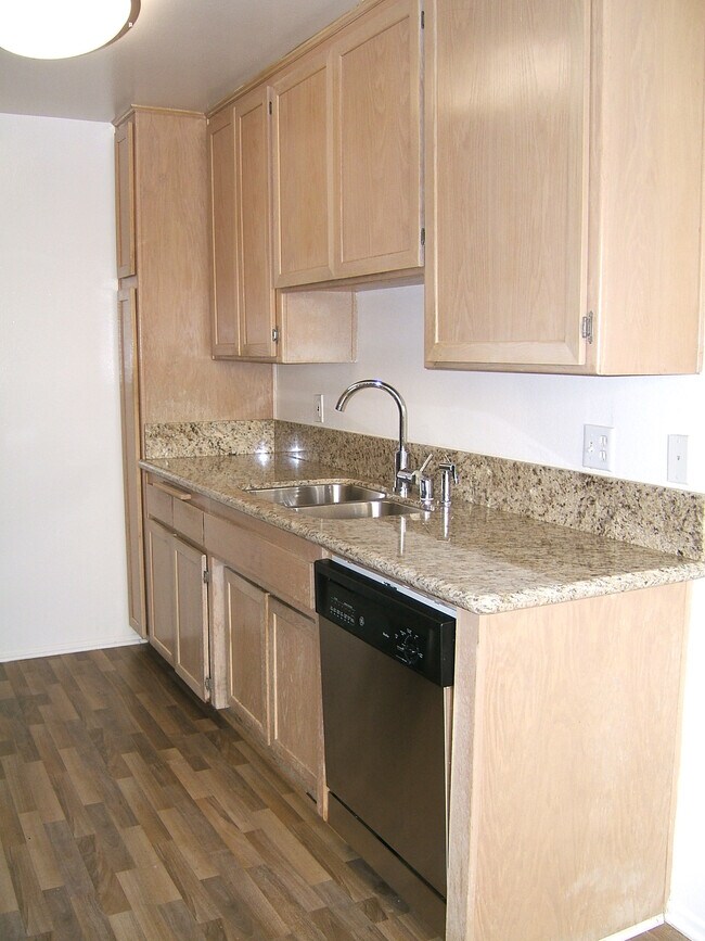 Photo - 1411 Westgate Ave