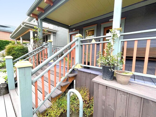 Photo - 4033 SE Hawthorne Blvd Unit B