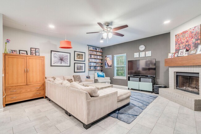 Photo - 10803 Sans Souci Pl