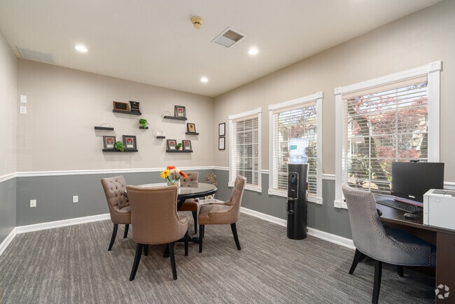 Business Center - Hathaway Court Apartments