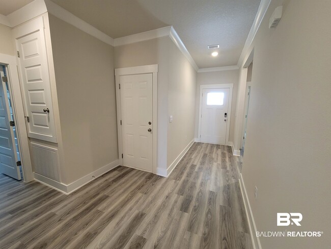 Photo - 1045 Hayward Lp