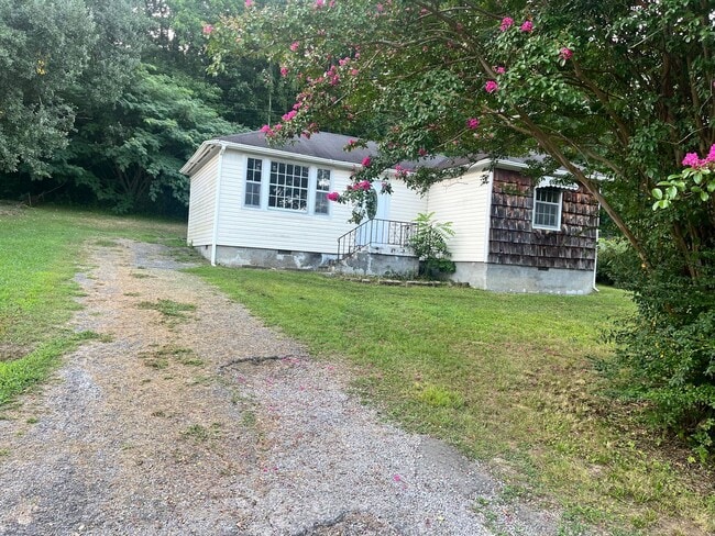 Photo - Home in Rossville GA