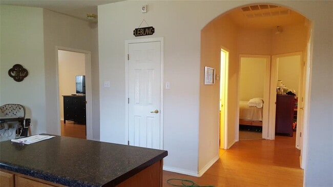 Photo - 11725 Lansdowne Rd