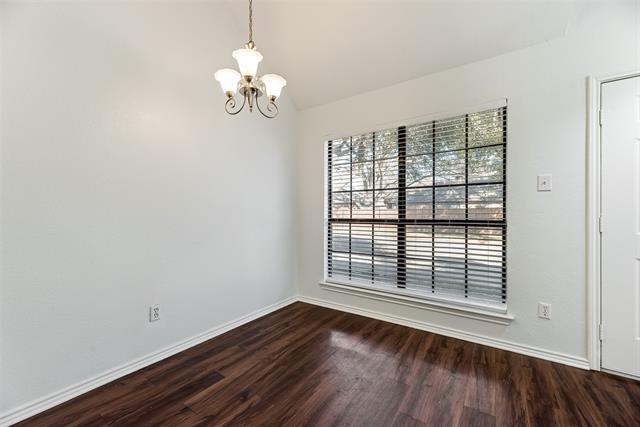 Photo - 449 Harris St