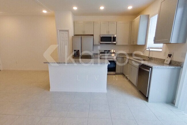 Photo - 34161 Rogallo Ln