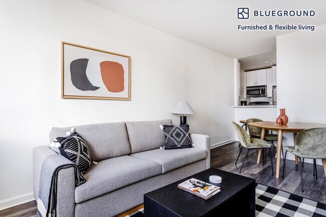 Photo - 520 W 43rd St Unidad SI FL24-ID1067