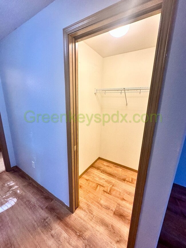 Photo - 3-Bedroom, 2-Bathroom Row House Near Alber...