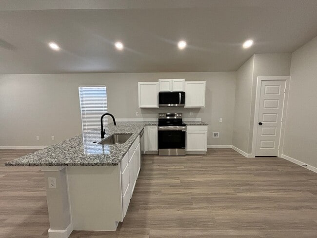 Photo - 3-Bedroom: Bells Farms