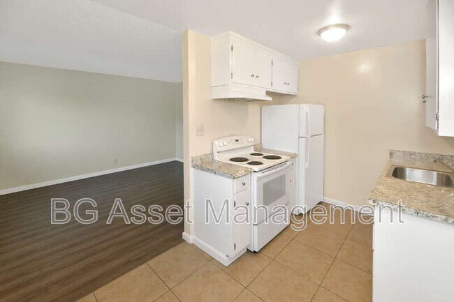 Photo - 1333 Market Ave Unit 1