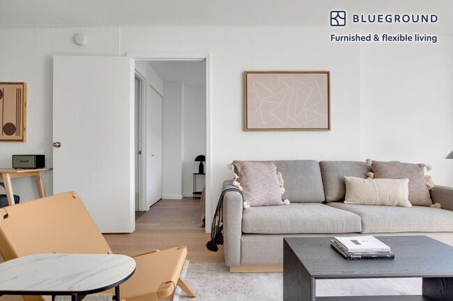 Photo - 1 Union Square South Unit FL15-ID731