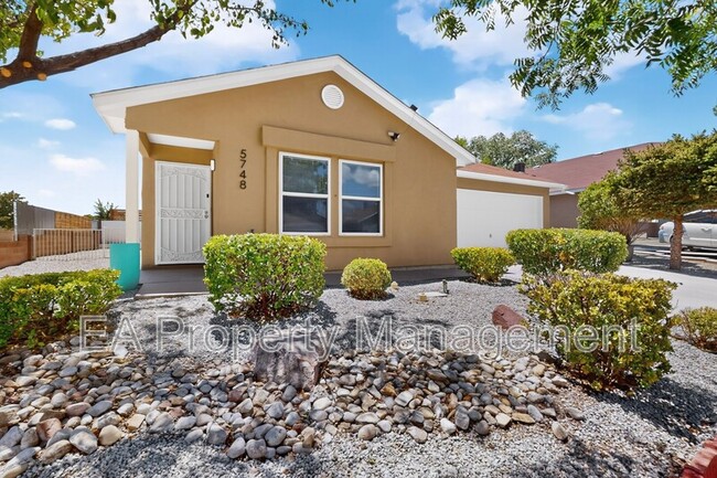Photo - 5748 Pinon Flats Rd NW