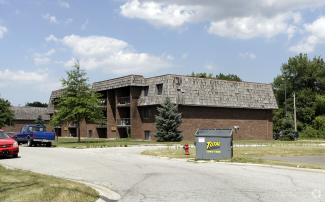 Building Photo - Meadow Lane Apartments