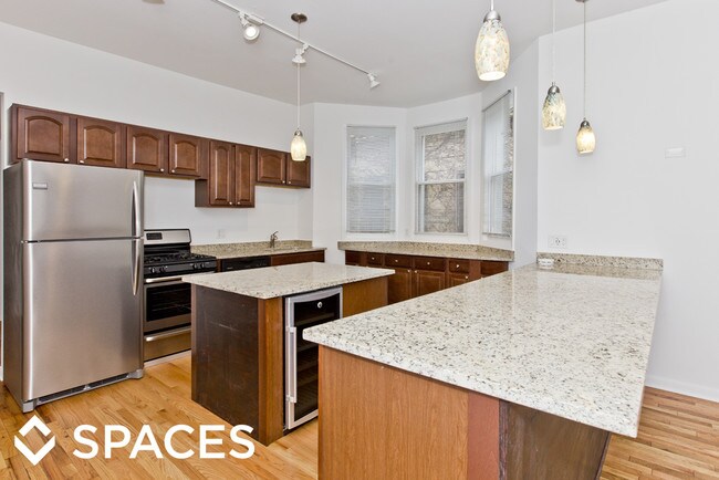 Photo - 916 W Roscoe St Unit 2