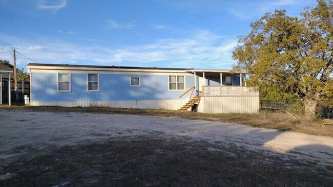 Photo - Beautiful Remodeled 2BR/2Bath Home - Granbury - Indian Harbor