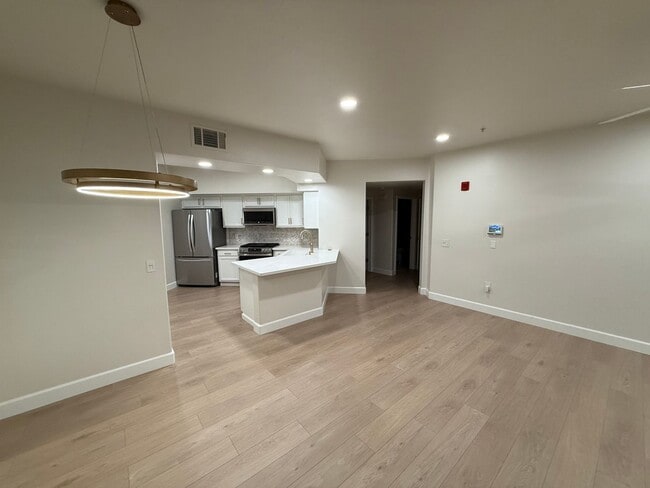 Building Photo - 2463 Torino St Unit 6 Rental