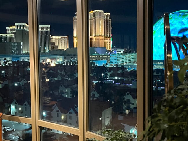 Photo - 1 Hughes Center Dr Unit 901