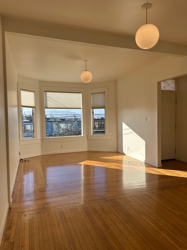 Photo - 1367 De Haro St