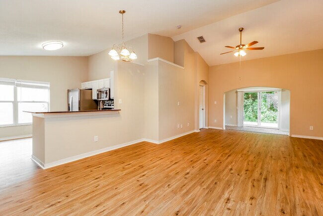 Photo - 2135 Remington Pointe Blvd