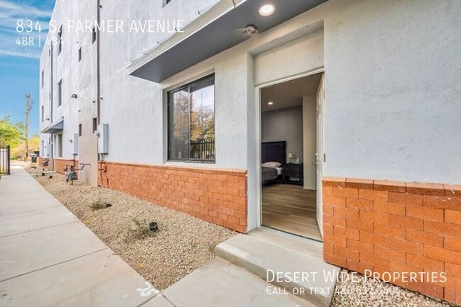 Photo - 834 S Farmer Ave