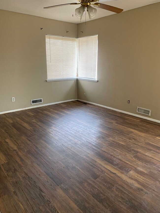 Photo - 3 Bedroom 2 Bath available soon