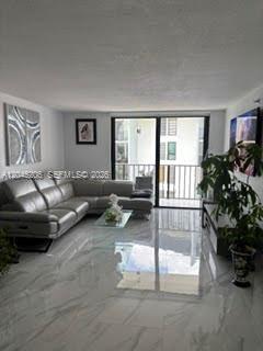Photo - 9686 Fontainebleau Blvd Unidad 504