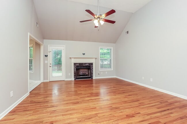 Photo - 7004 Bridgewater Dr