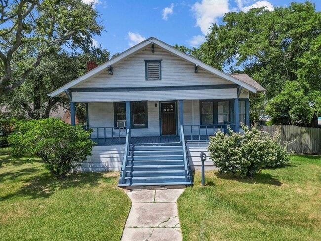 Building Photo - 2 11th St N Rental