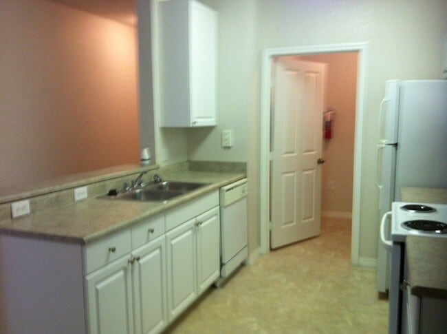 Photo - 1004 Hemingway Cir Unit 1004 Hemingway