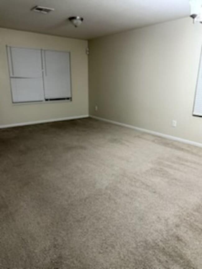 Photo - Beautiful 2-Story Home for Rent — Freshly Updated!