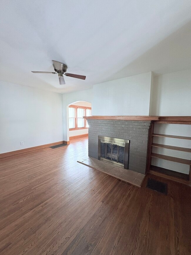 Photo - Charming 2 beds 1 baths in Columbus!
