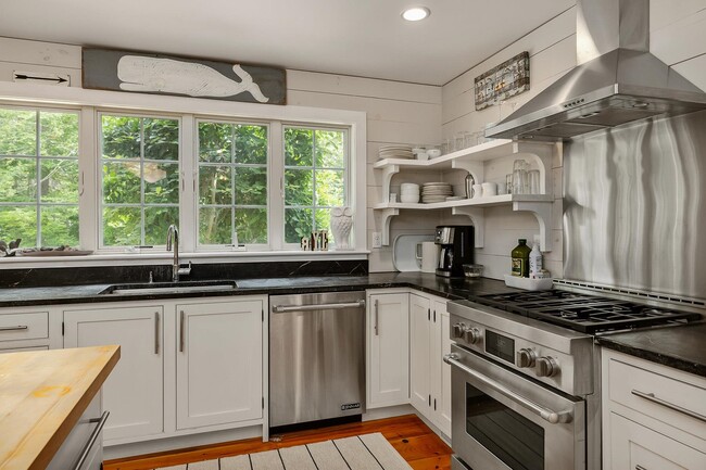 Photo - 71 W Atlantic Ave