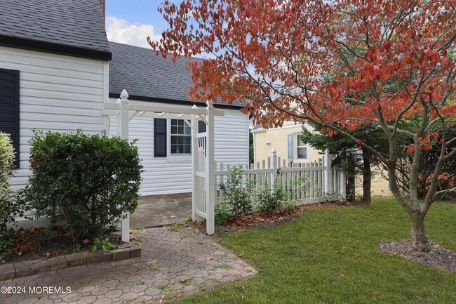 Photo - 67 E Highland Ave