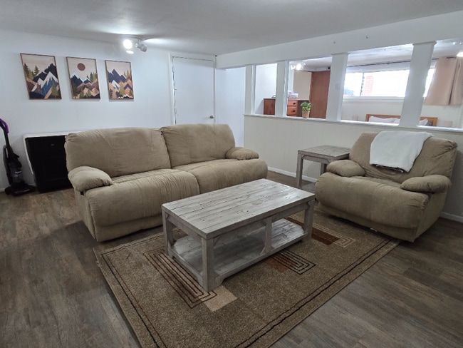 Photo - 308 Prospect Dr SW