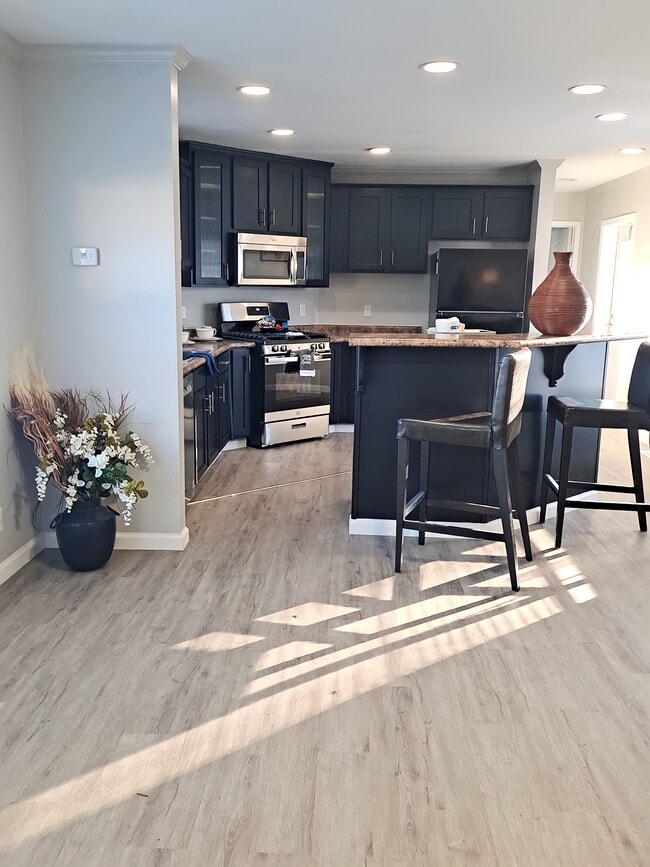 Photo - 85 Deerwood Park