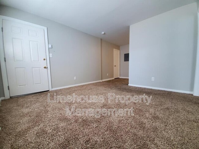 Photo - 2642 E Ocean View Ave