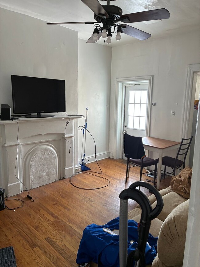 Photo - 3423 Ward St Unidad 3423 Ward St 2