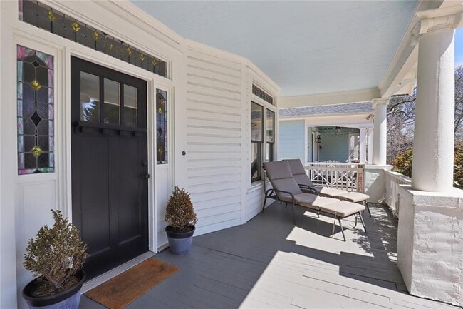 Photo - 1212 Merlin Ave SE