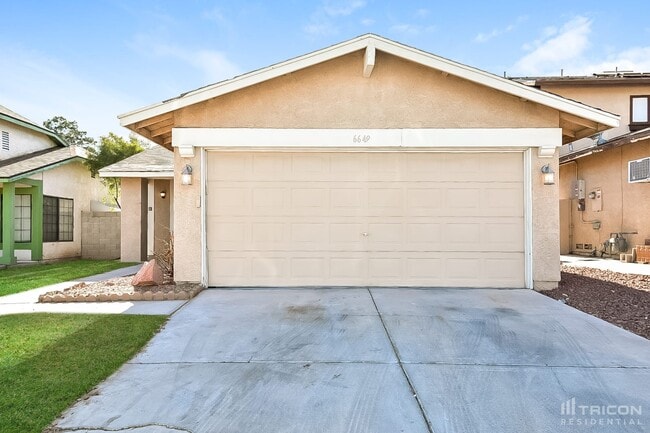 Photo - 6649 Gazelle Dr House