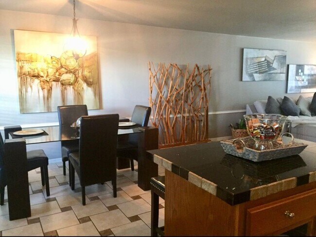 Photo - 1364 E Masonic Dr