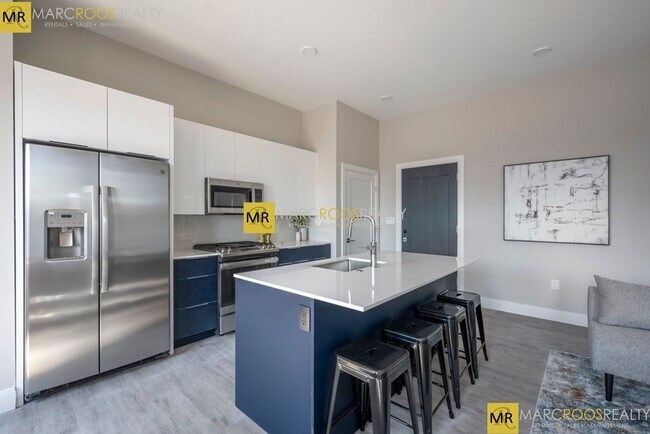 Building Photo - 638 Saratoga St Unit 204 Rental