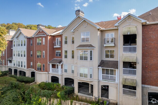 Photo - Brighton Court Condominiums