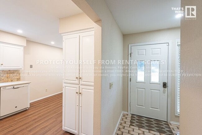 Photo - 41 Melinda Ln