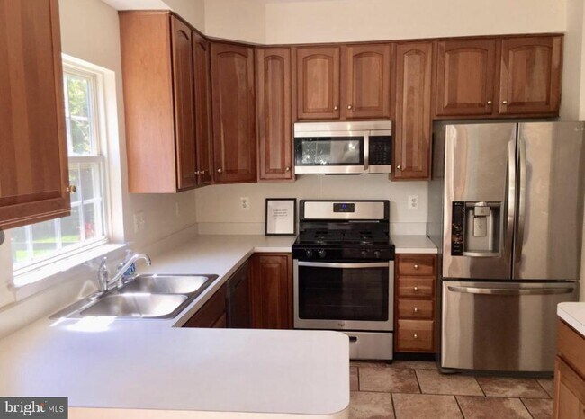 Photo - 9057 Seward St