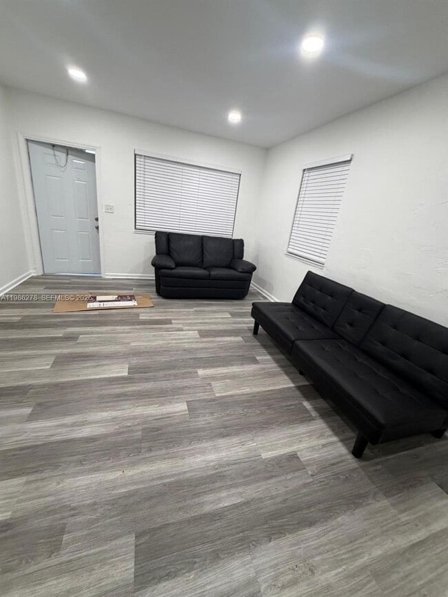 Photo - 751 NW 96th St Unidad 751