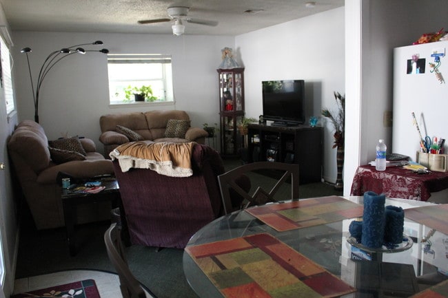 Photo - 425 S Seneca