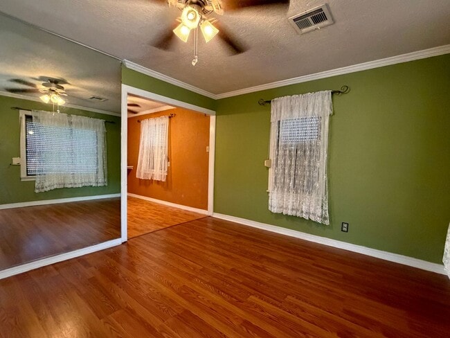 Photo - 1212 NW Lincoln Ave