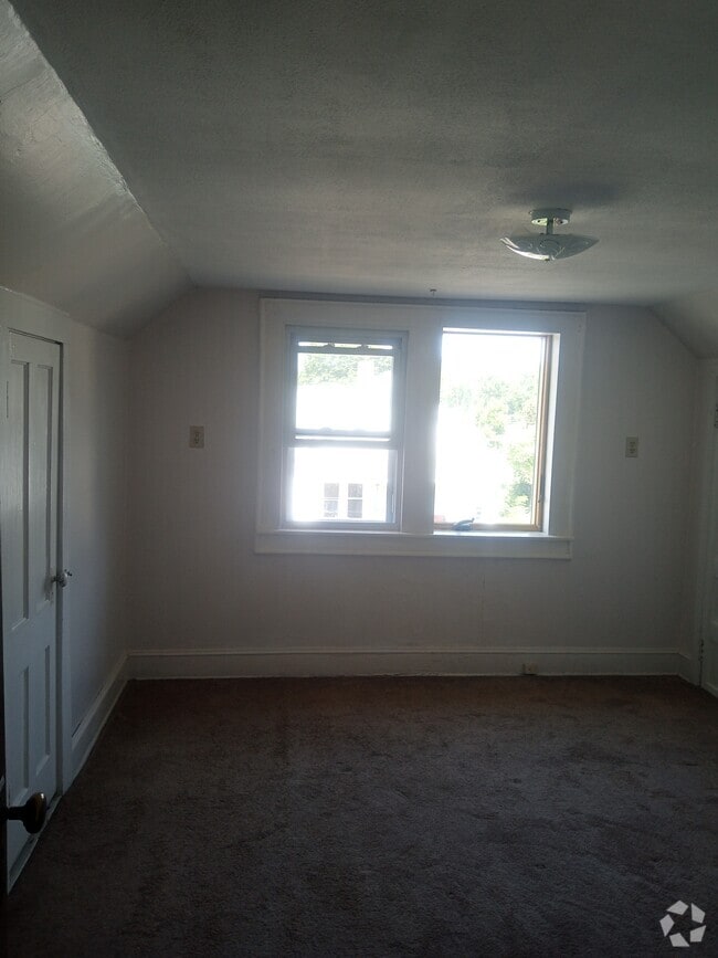 Building Photo - 66 Williams St Unit 66 Williams st, 3rd floor Rental