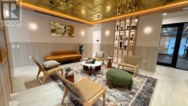 Photo - 1660 Bloor St W Unité 318