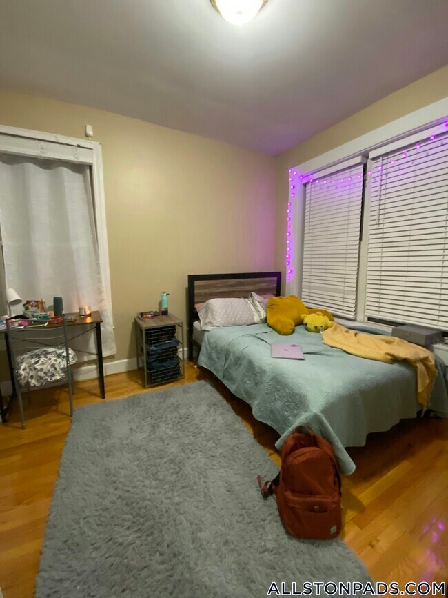 Photo - 17 Highgate St Unit 4