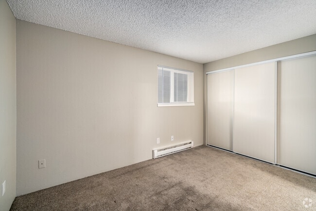 1BR, 1BA - 666SF - Bedroom - Hillcrest Estates